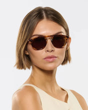 Load image into Gallery viewer, Markle- Maple and Crystal 12K Polarized